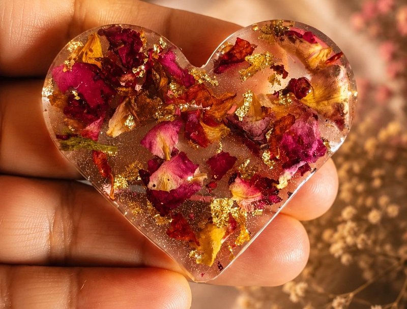 Floral Resin Heart Pendant — SK Resin Art