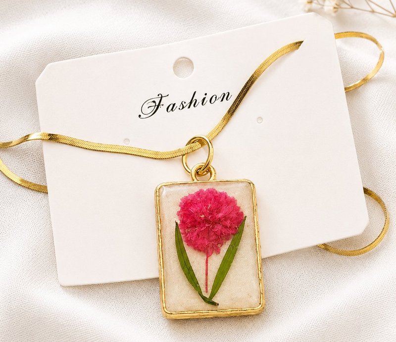 Fashion Pressed Flower Pendant Necklace — SK Resin Art