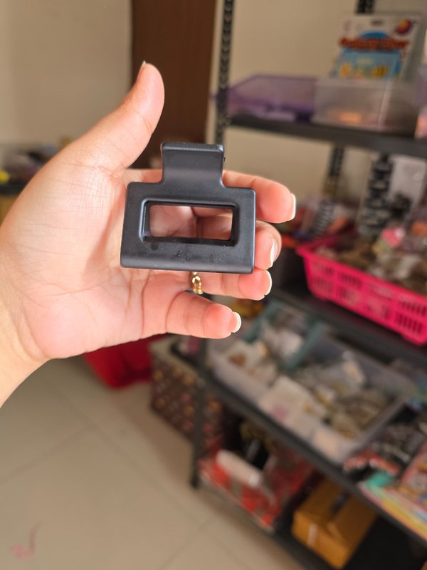 Black Clutcher — TheThingzhub