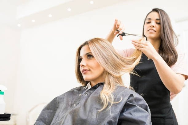 Haircut (Women) (Sample) — TSS GLOBLE EXIM