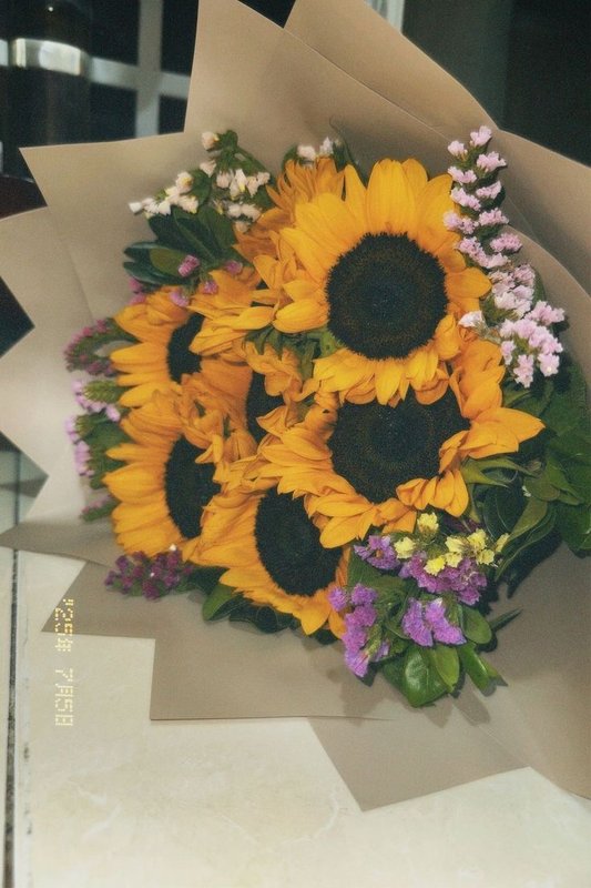 Sunflower Bouquet with Mixed Fillers — Velvet Roses
