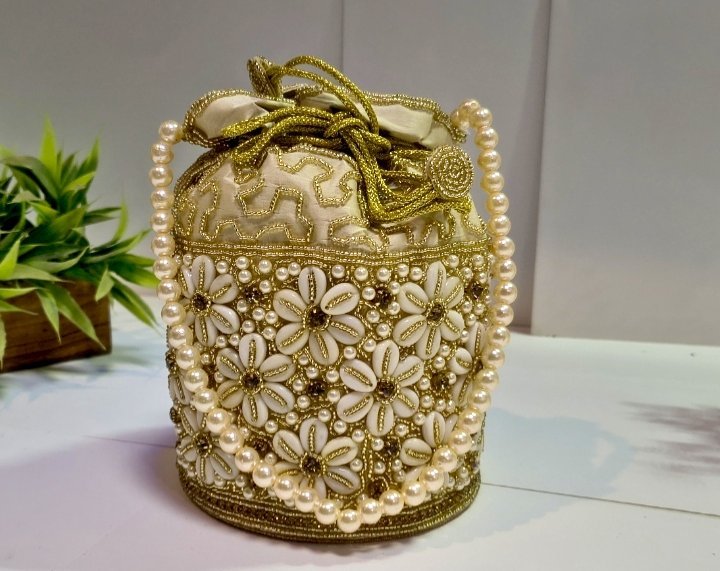 Daisy Chain Potli — Ysk Atelier
