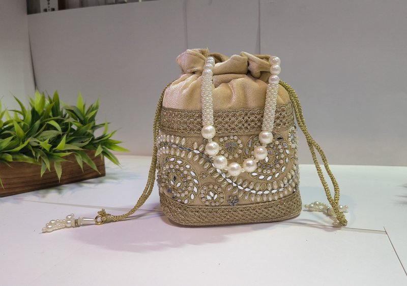 Gulnaar potli — Ysk Atelier