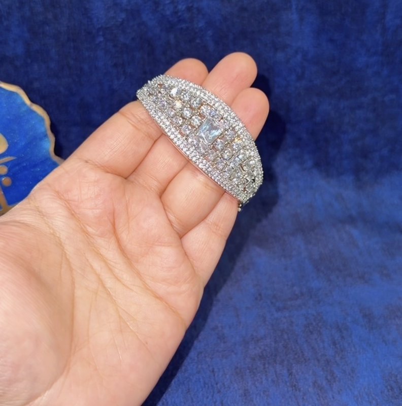 Princess bracelet — Kapira Gallery